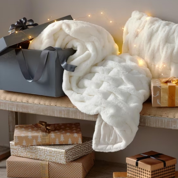 Soft Surroundings Other - Soft Surroundings La Parisienne Gift Box Bundle